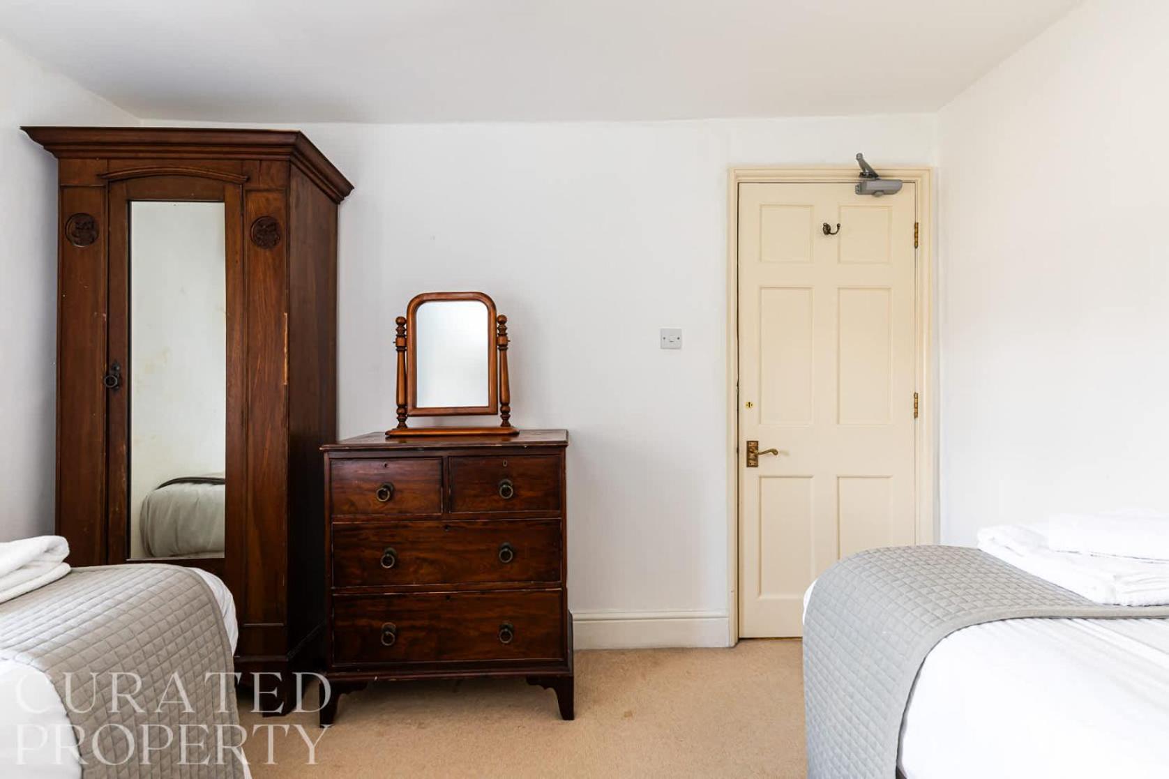 The Admirals House - & Free Parking Hébergement de vacances *